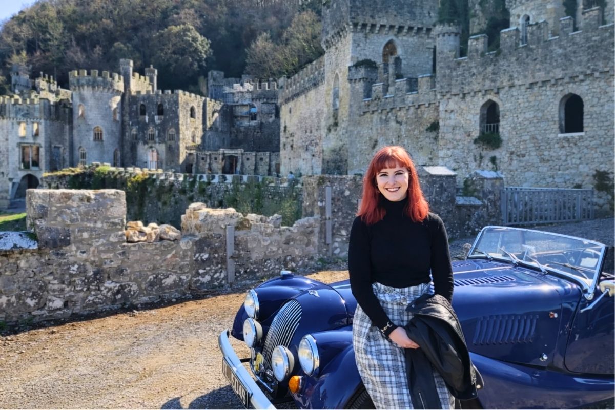 izzie balmer net worth