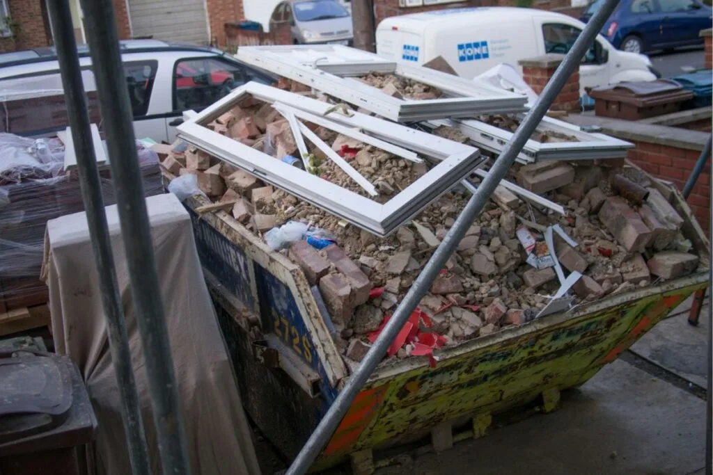 How to Plan Waste Removal Using a Skip for a Home Extension or Renovation