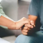 a person supporting victim of violent crimes during recovery